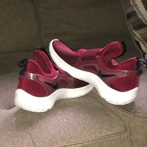 Nike tennis shoes